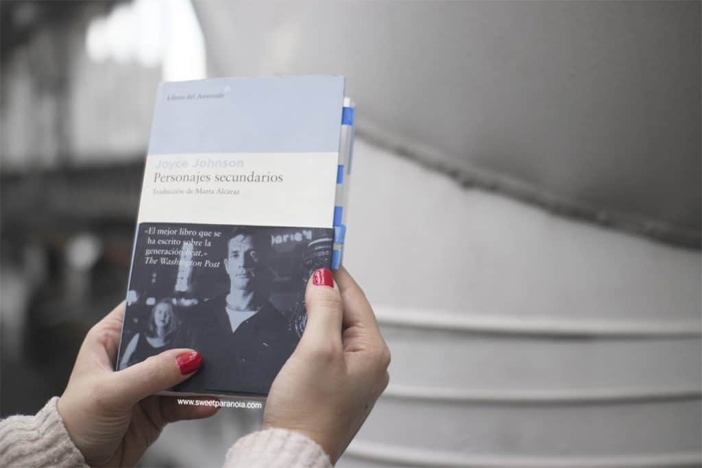Reseña Personajes secundarios de Joyce Johnsno